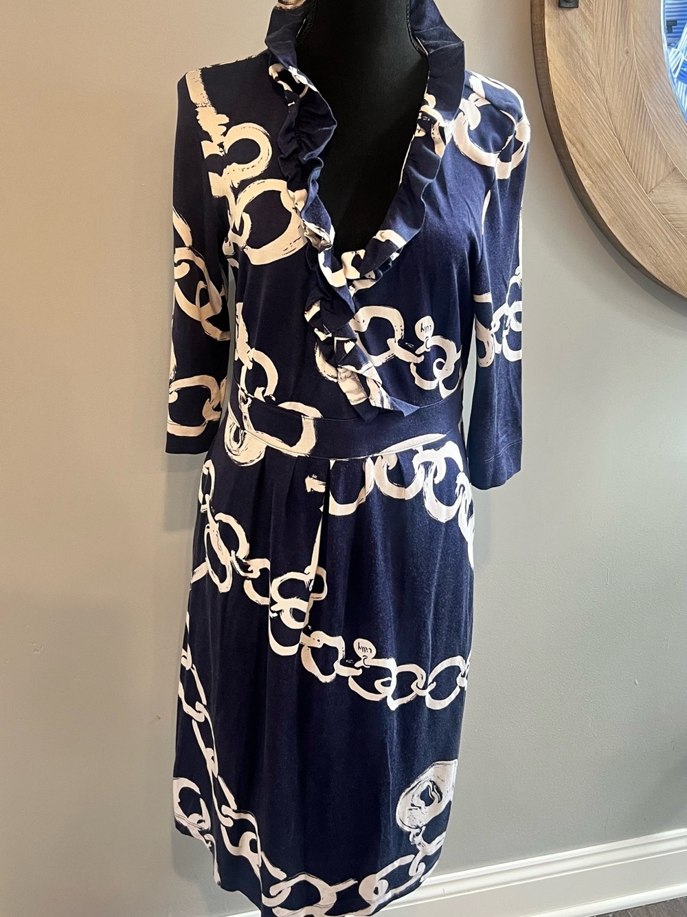 Lilly Pulitzer Dress, size medium, navy and white with pockets